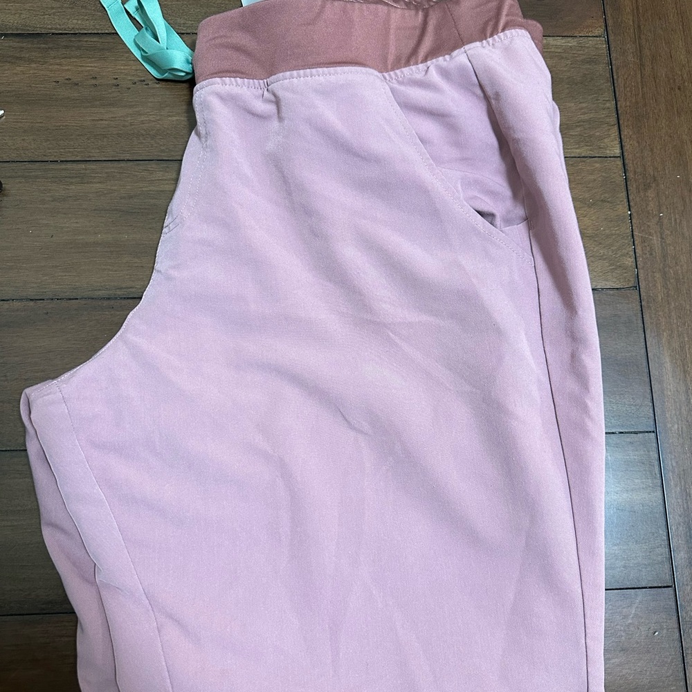 Figs Zamora jogger scrub pants